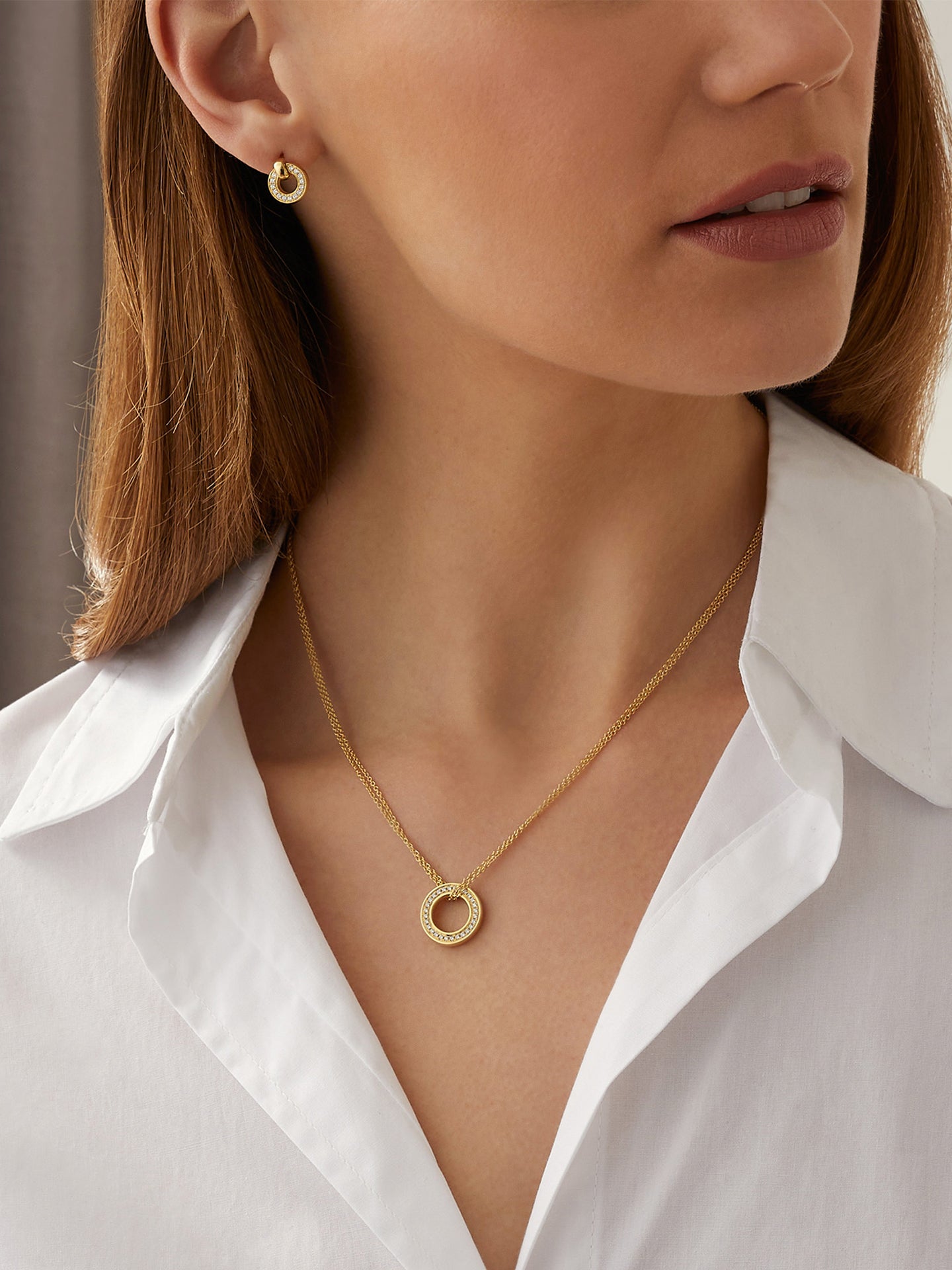 Roulette Yellow Gold Pendant and Flip Earrings Set 3 Roulette Yellow Gold Pendant and Flip Earrings Set
