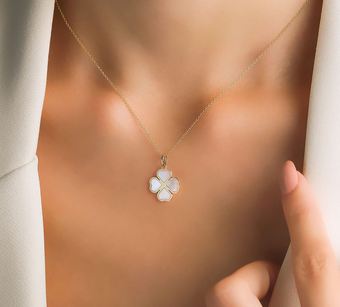 14K Yellow Gold Mother Of Pearl Four Leaf Clover Necklace