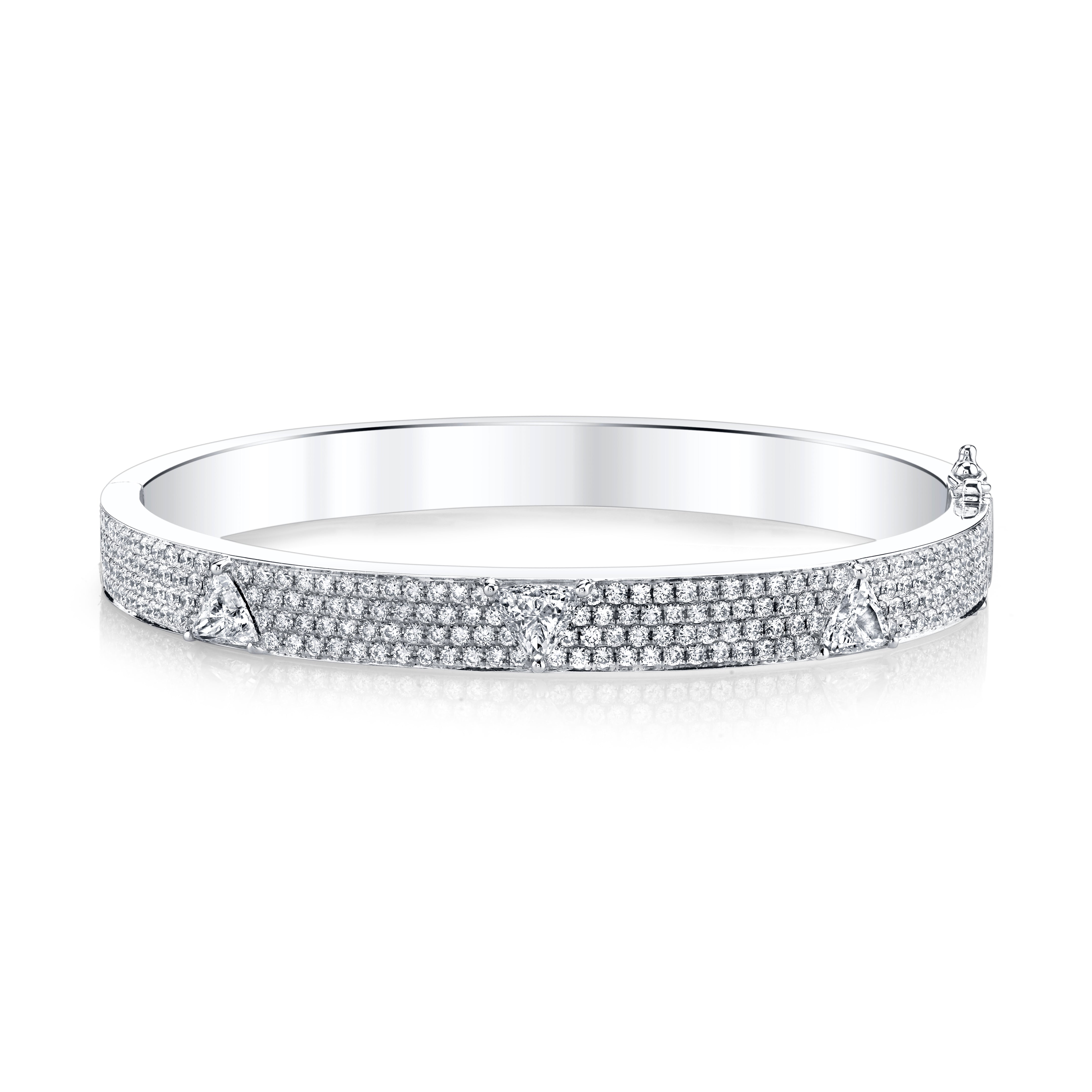 PAVE DIAMOND OVAL BRACELET WITH THREE TRILLION DIAMONDS