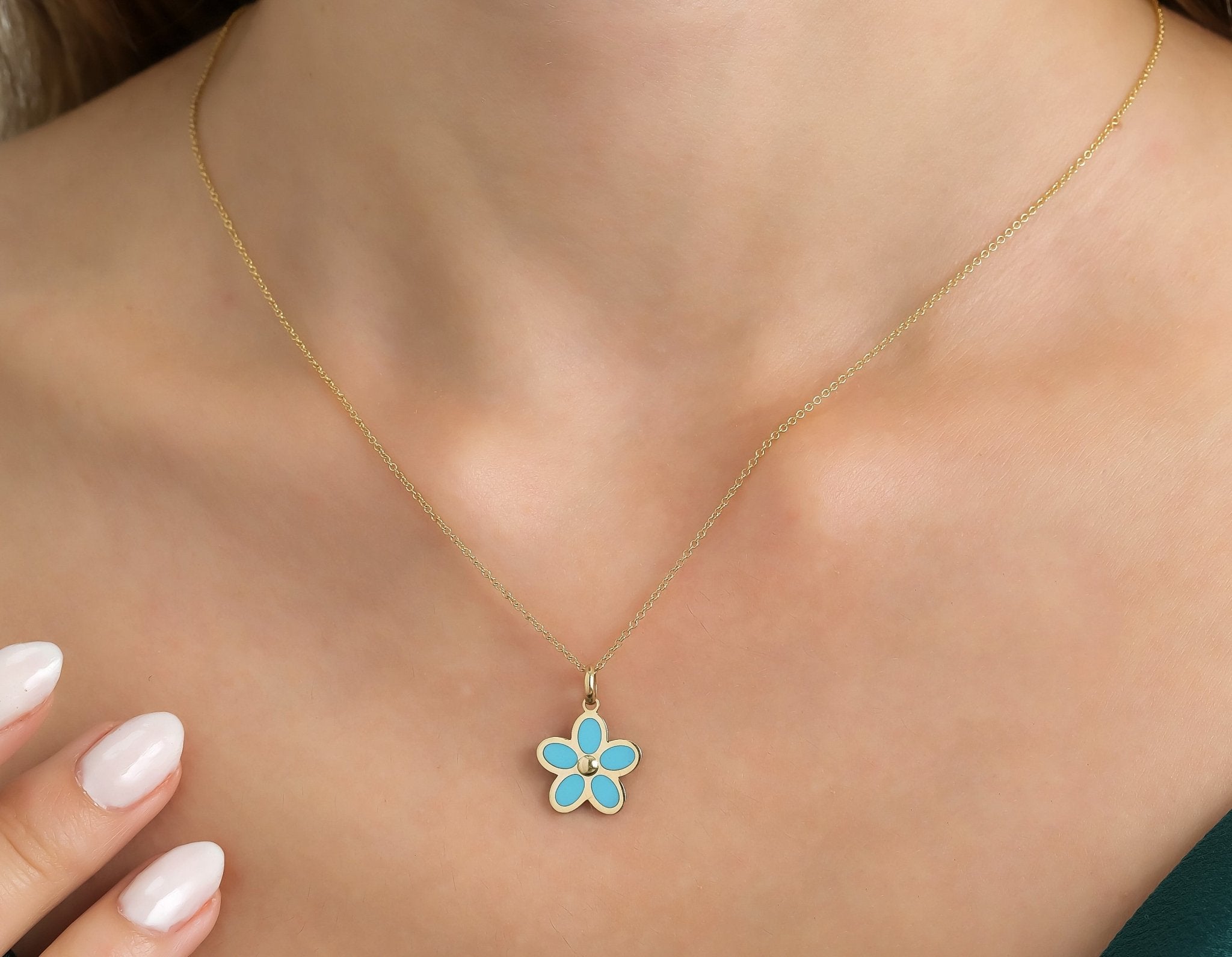 14K Yellow Gold Turquoise Daisy Flower Necklace