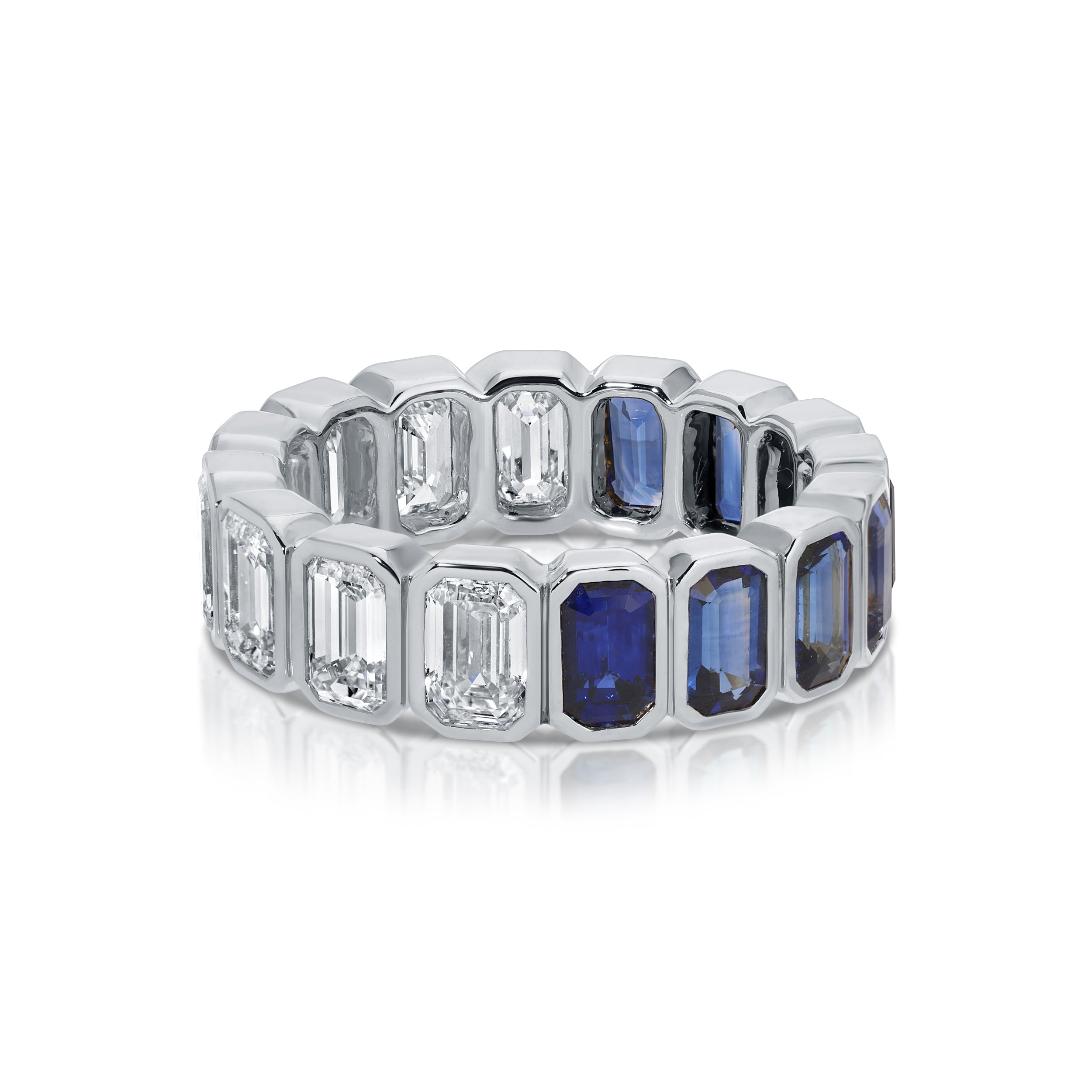 BEZELED EMERALD CUT BLUE SAPPHIRE AND DIAMOND RING 3 BEZELED EMERALD CUT BLUE SAPPHIRE AND DIAMOND RING