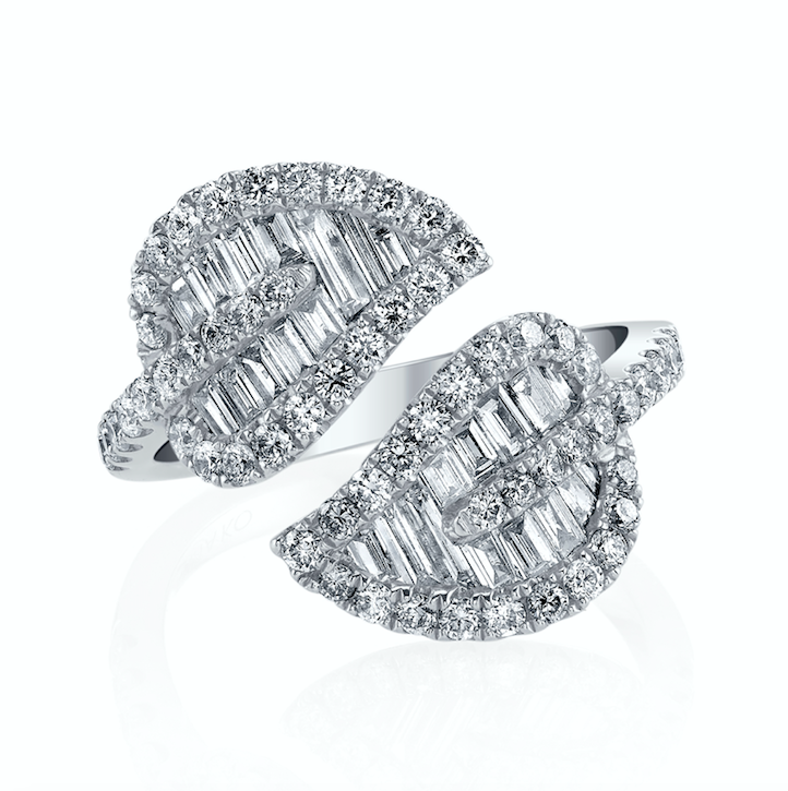 MEDIUM LEAF DIAMOND RING