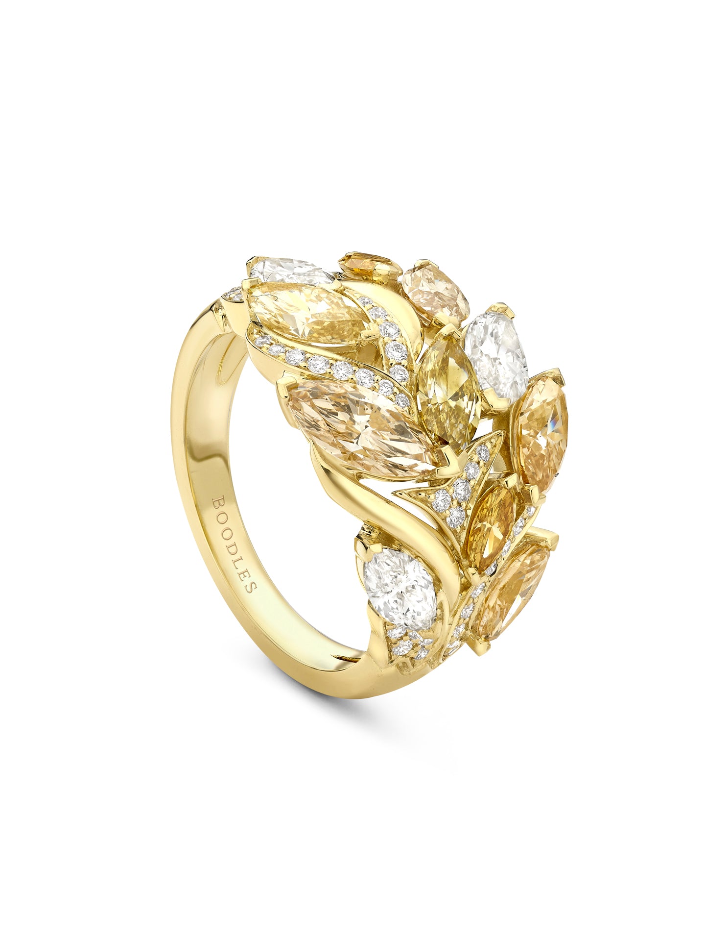 Africa Lion Diamond Yellow Gold Ring